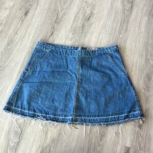 🇺🇸 Vero Moda denim raw hem jean skirt size large